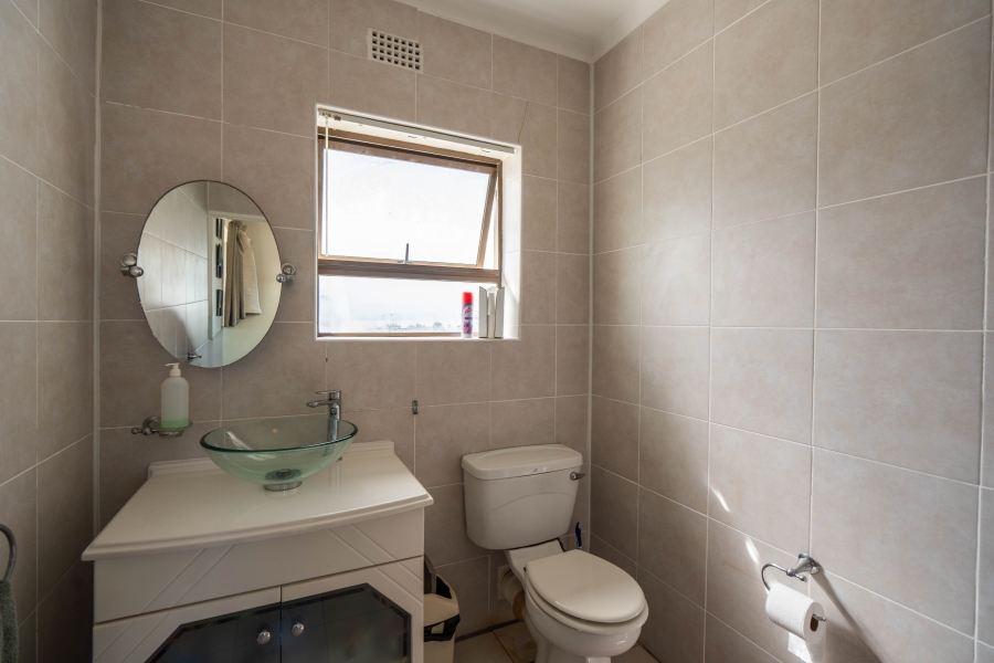 7 Bedroom Property for Sale in Royal Alfred Marina Eastern Cape